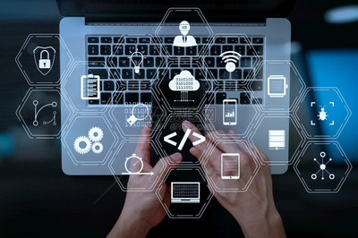 编码软件开发者与AR仪表板计算机图标的系统开发